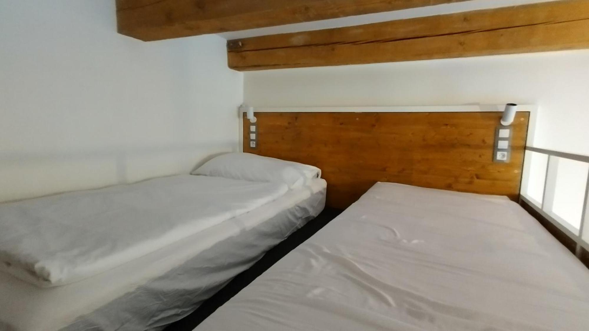 Apartament S42 *